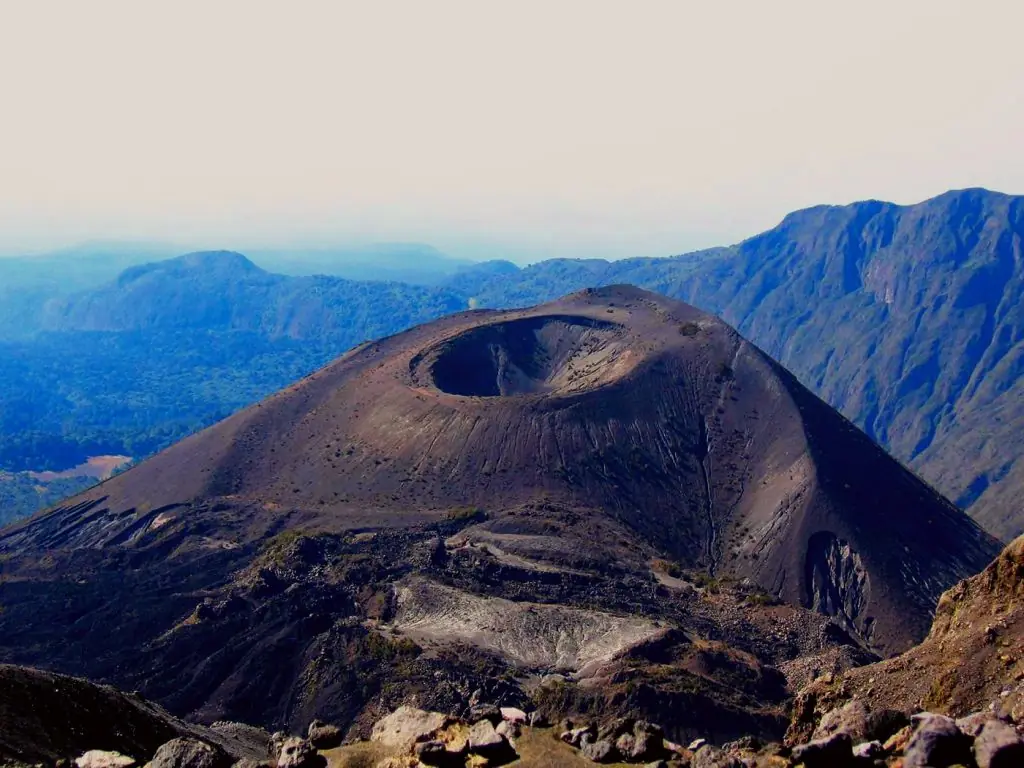 mount-meru Panay Africa Safari